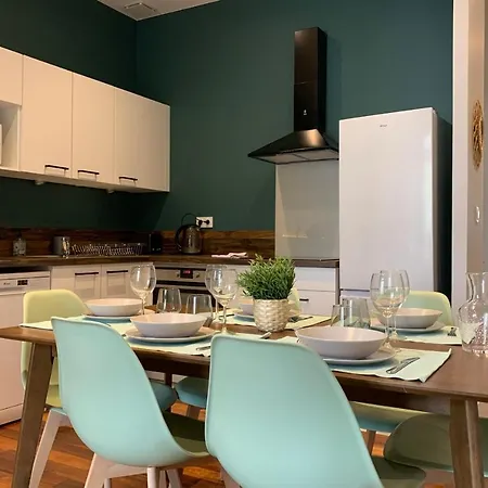 Apartman #cd L' Aine Jean Jaures Tramway A B And E T3 Equipe