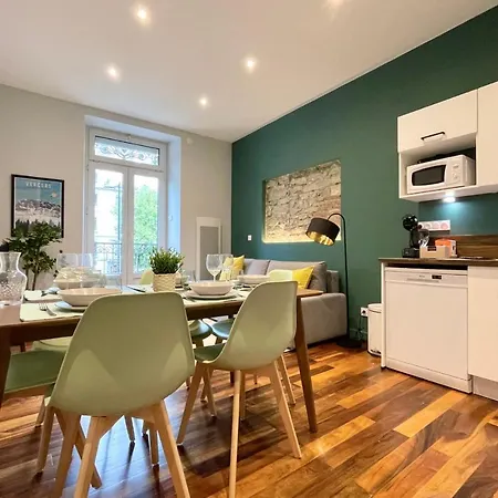 #cd L' Aine Jean Jaures Tramway A B And E T3 Equipe Apartment