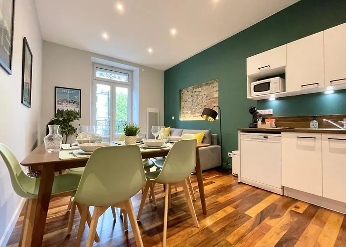 #cd L' Ainé Jean Jaurès Tramway A B&e T3 équipé Apartamento